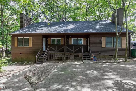 121 Noel Ann Ct, Cary, NC 27511