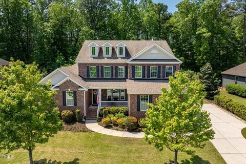 2421 Trenton Park Ln, Raleigh, NC 27607