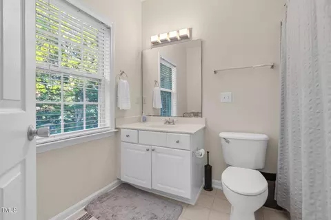 Bath - 4 Scottish Ln, Durham, NC 27707 photo 4 of 4