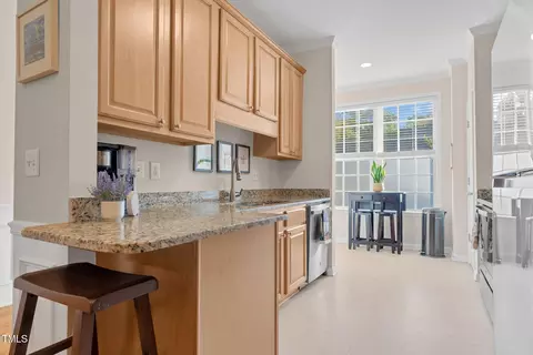 Kitchen - 4 Scottish Ln, Durham, NC 27707 photo 6 of 7