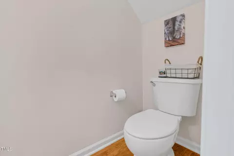 Bath - 4 Scottish Ln, Durham, NC 27707 photo 2 of 4