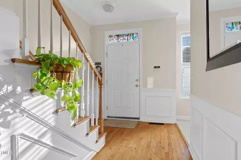 Entry Way - 4 Scottish Ln, Durham, NC 27707 photo 4 of 7