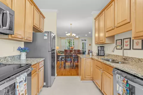 Kitchen - 4 Scottish Ln, Durham, NC 27707 photo 1 of 7