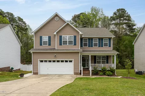 136 Ashlyn Ridge Dr, Garner, NC 27529