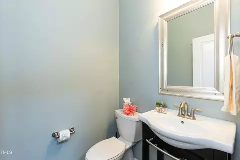 Bath - 3011 September Dr, Durham, NC 27703 photo 1 of 4