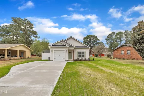 8 Nottingham Pl, Smithfield, NC 27577 photo 4