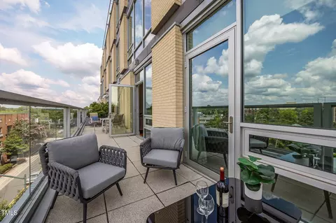 601 W Rosemary St #418, Chapel Hill, NC 27516