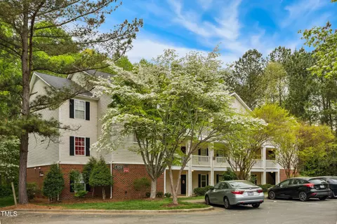 3050 Trailwood Pines Ln #101, Raleigh, NC 27603