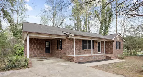 251 W Moffitt Ave, Liberty, NC 27298