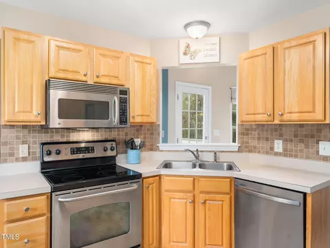3690 Mabel Ln, Stem, NC 27581 photo 10