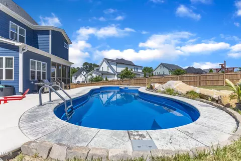 1160 Duke Farm Dr, Wake Forest, NC 27587