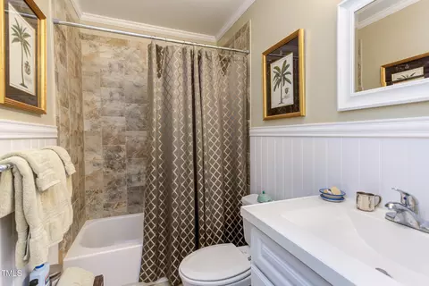 Bath - 125 Long Shadow Pl, Durham, NC 27713 photo 3 of 3