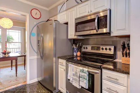 Kitchen - 125 Long Shadow Pl, Durham, NC 27713 photo 3 of 5