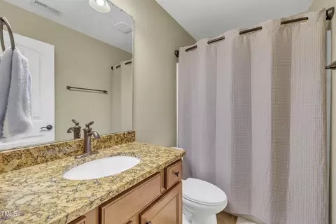 Bath - 520 Brier Crossings Loop, Durham, NC 27703 photo 4 of 4