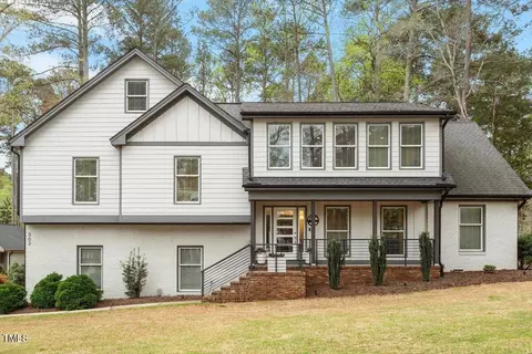 302 Rutherglen Dr, Cary, NC 27511