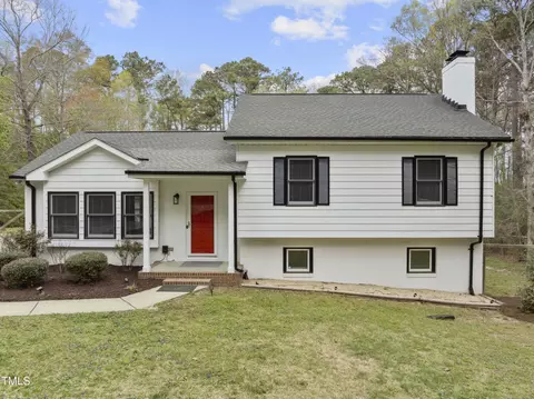 2949 Tram Rd, Fuquay Varina, NC 27526