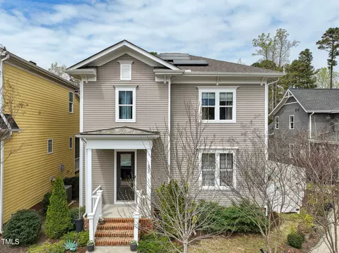 233 Airlie Dr, Chapel Hill, NC 27516