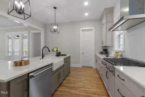 818 St Charles St, Durham, NC 27713 photo 10
