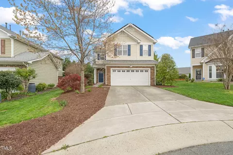 2105 Woodsdale Dr, Durham, NC 27703