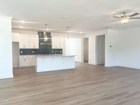 Living - 196 Golfview Ave, Benson, NC 27504 photo 3 of 3