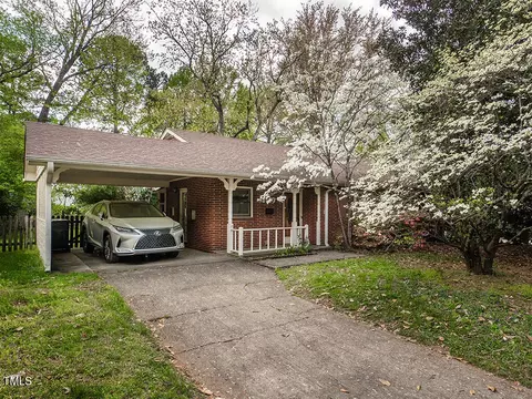 1119 W Cornwallis Dr, Greensboro, NC 27408