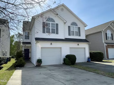 2041 Metacomet Way, Raleigh, NC 27604