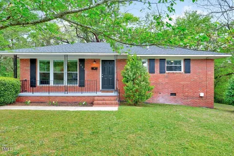 1804 Olympia Ct, Fayetteville, NC 28301