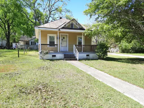 Exterior - 1004 Fuller St, Smithfield, NC 27577 photo 2 of 5
