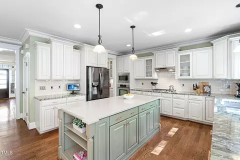 4121 Enfield Ridge Dr, Cary, NC 27519