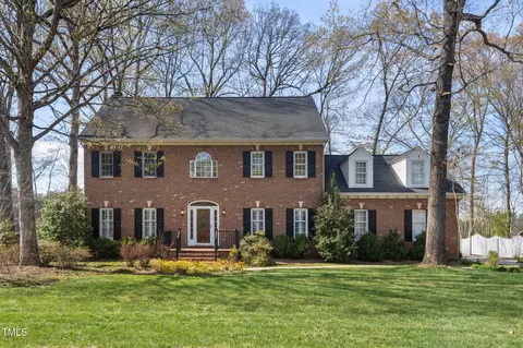 1005 Brookview Dr, Elon, NC 27244