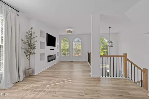 5430 Crabtree Park Ct, Raleigh, NC 27612
