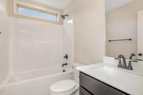 Bath - 18 Bonnybrook Ct #( 9), Selma, NC 27576 photo 2 of 3