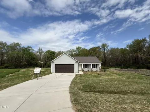 91 Harvest Hills Ln, Dunn, NC 28334