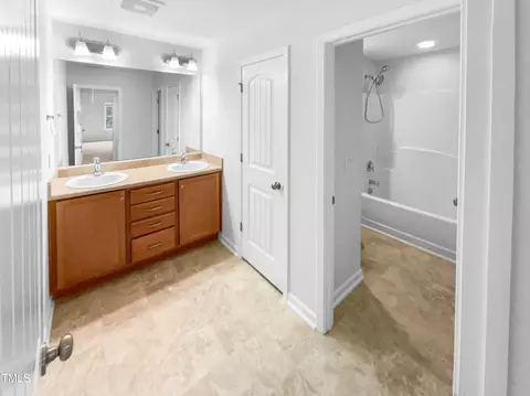 7 Moonbeam Ct, Durham, NC 27712 photo 7