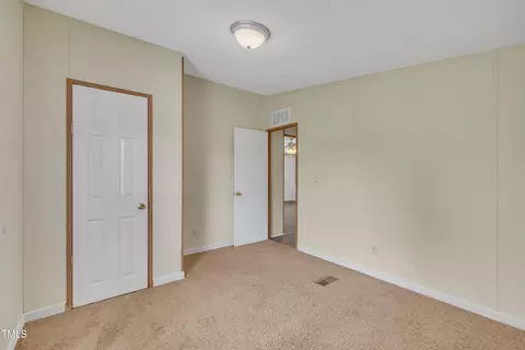 162 E Abbey Ct, Smithfield, NC 27577 photo 16
