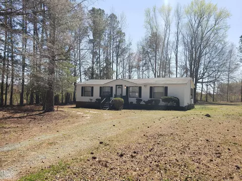 768 Hales Rd, Kenly, NC 27542