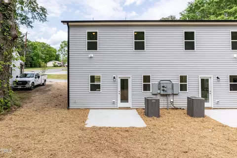 Exterior - 1057 E 1059 E Harnett St, Dunn, NC 28334 photo 15 of 24