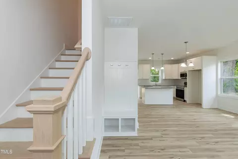 Entry Way - 1057 E 1059 E Harnett St, Dunn, NC 28334 photo 4 of 6