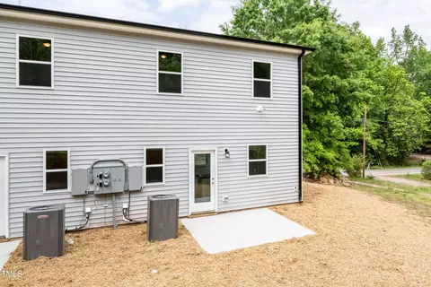 Exterior - 1057 E 1059 E Harnett St, Dunn, NC 28334 photo 13 of 24