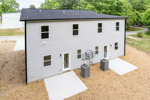 Exterior - 1057 E 1059 E Harnett St, Dunn, NC 28334 photo 19 of 24