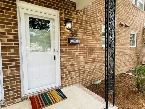 506 N Greensboro St #33, Carrboro, NC 27510