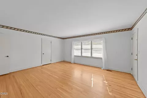 Living - 706 Forest Dr, Garner, NC 27529 photo 2 of 4
