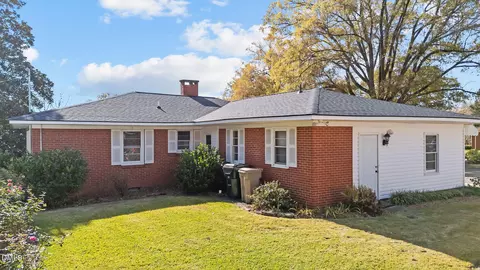 Exterior - 706 Forest Dr, Garner, NC 27529 photo 2 of 4