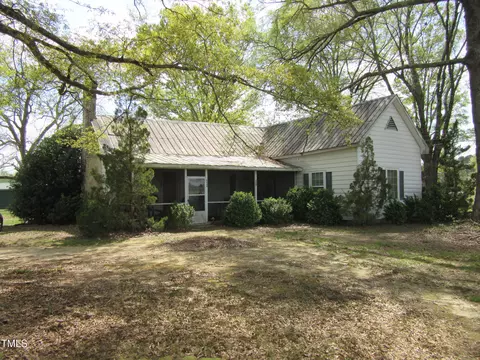 5 Pine Ridge Road, Zebulon, NC 27597