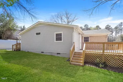 6 Hawaii Ct, Durham, NC 27713 photo 8