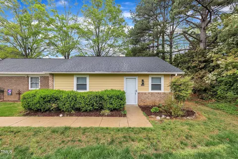 214 Kentucky Dr, Garner, NC 27529