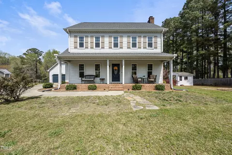 230 Bradley Dr, Benson, NC 27504
