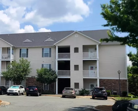 3015 Winston Dr #111, Burlington, NC 27215