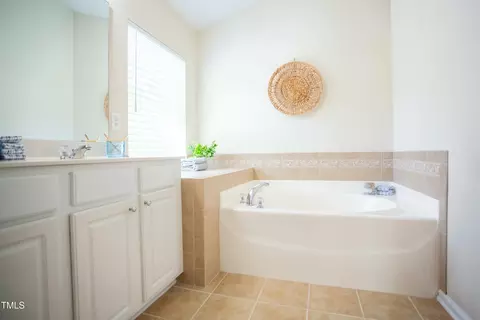 Bath - 3303 Silver Star Dr, Durham, NC 27713 photo 2 of 4