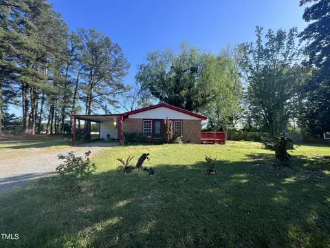 327 Holland Dr Rd, Smithfield, NC 27577